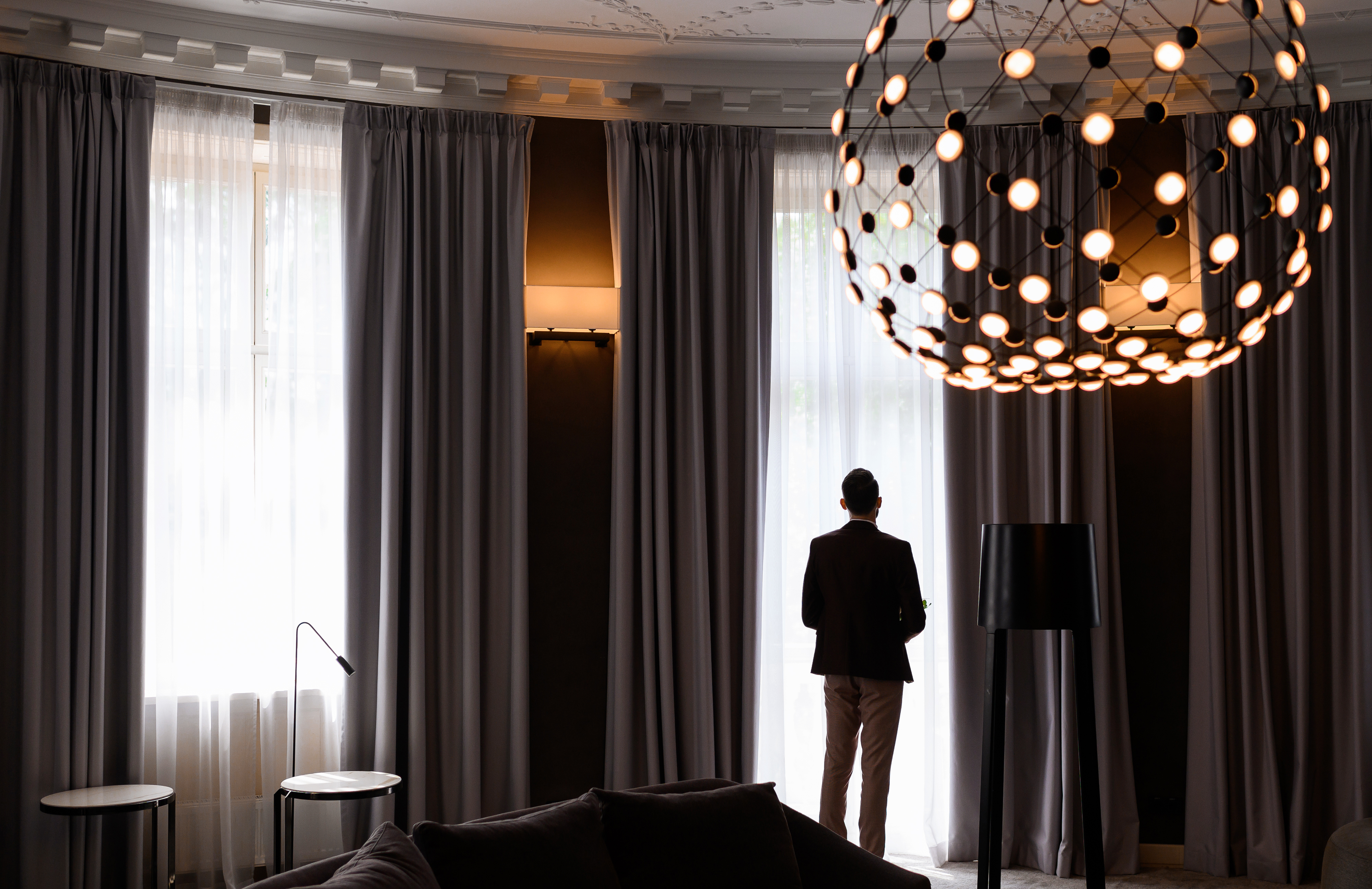 Elegant Light and Privacy Control